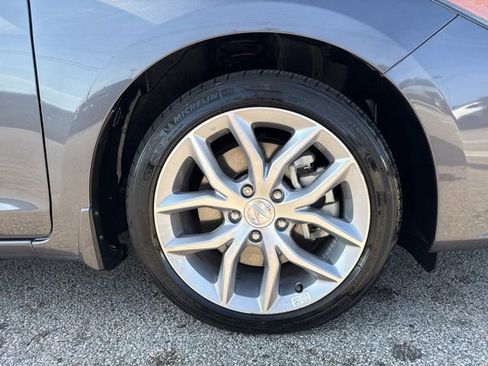 Used 2019 Acura ILX FWD image 9