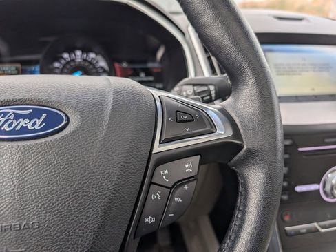 Used 2019 Ford Edge Titanium w/ Cold Weather Package image 14