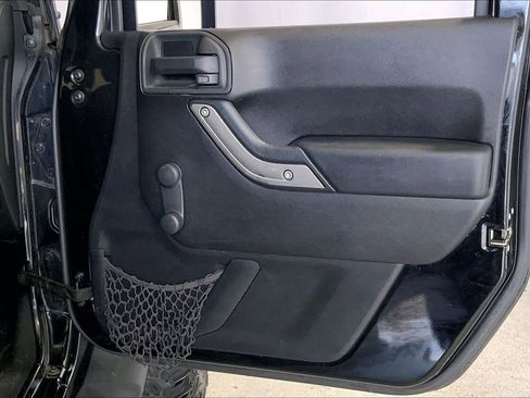 Used 2015 Jeep Wrangler Unlimited Sport image 24