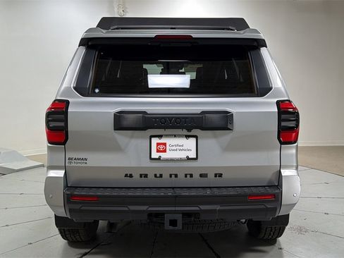 Certified 2025 Toyota 4Runner TRD Off-Road Premium image 4