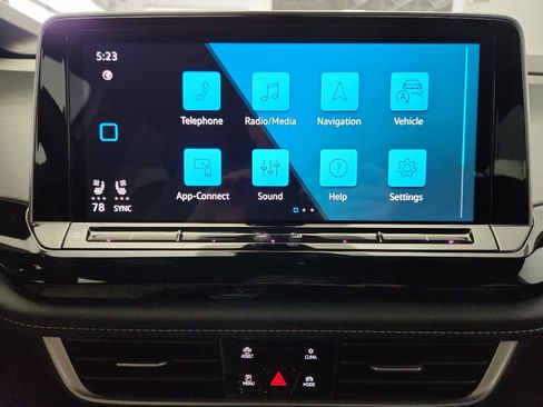 New 2026 Volkswagen Atlas Cross Sport SE AWD/4WD image 17