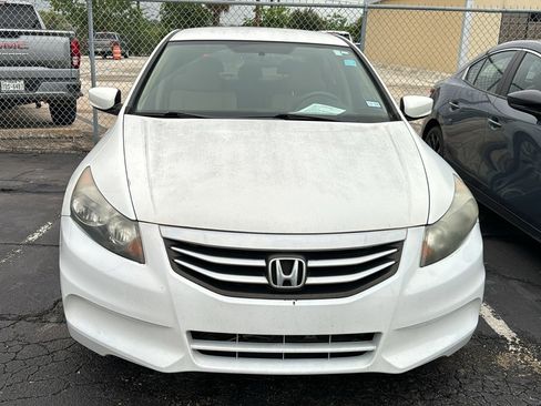 Used 2012 Honda Accord LX image 3