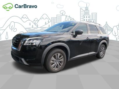 Used 2024 Nissan Pathfinder SV