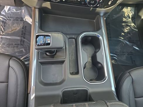 New 2026 Chevrolet Silverado 1500 High Country AWD/4WD image 25