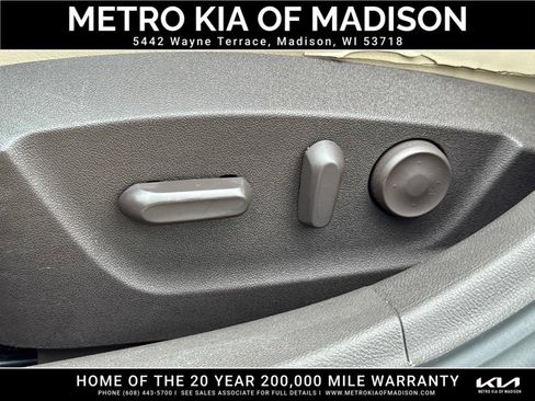 Used 2014 Chevrolet Malibu LT FWD image 13