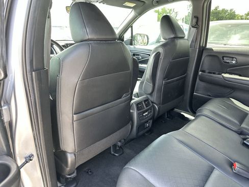 Certified 2021 Honda Passport Touring image 12