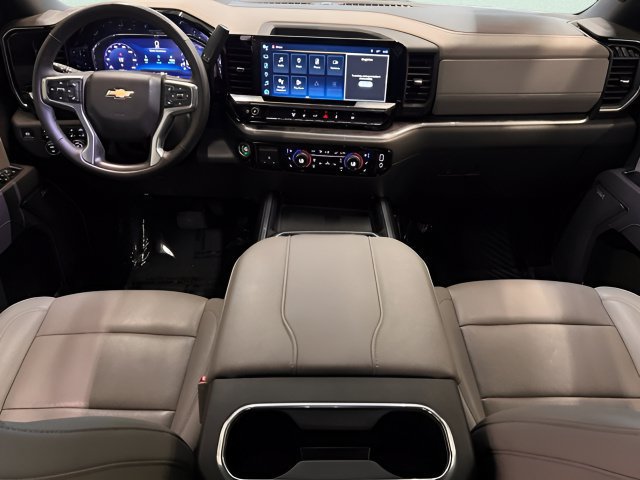 Certified 2025 Chevrolet Silverado 2500 LTZ w/ LTZ Convenience Package AWD/4WD image 11