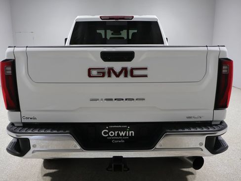 Used 2024 GMC Sierra 2500 SLT w/ SLT Convenience Package AWD/4WD image 3