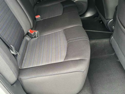 Used 2021 Nissan Leaf SV w/ SV Technology Package image 14