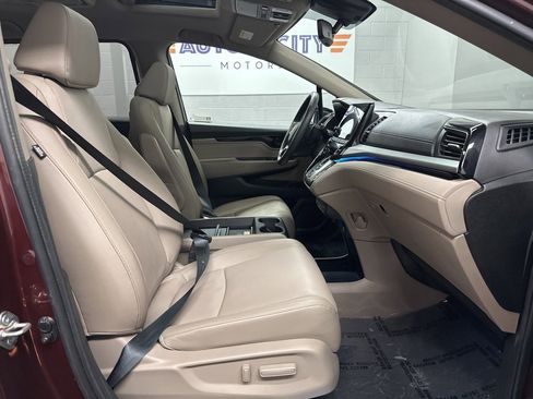 Used 2020 Honda Odyssey Elite image 23