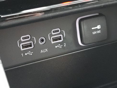 New 2025 Jeep Grand Cherokee Limited w/ MOPAR Finishing Package image 12