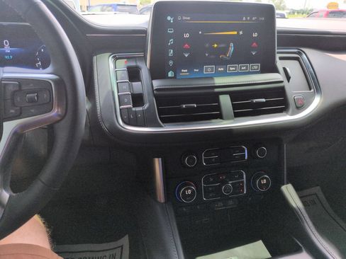 Used 2024 Chevrolet Tahoe LT w/ Luxury Package AWD/4WD image 17