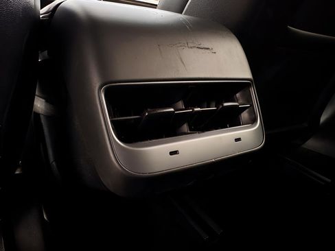 Used 2023 Tesla Model 3 Standard Range RWD image 18