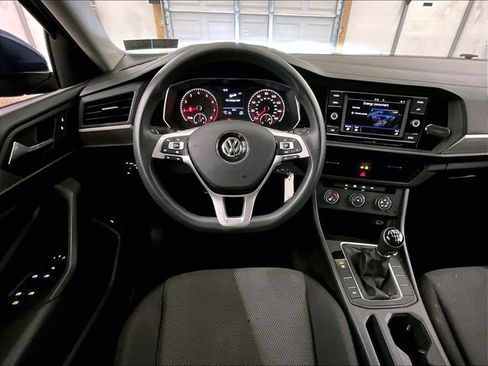 Used 2019 Volkswagen Jetta S FWD image 5