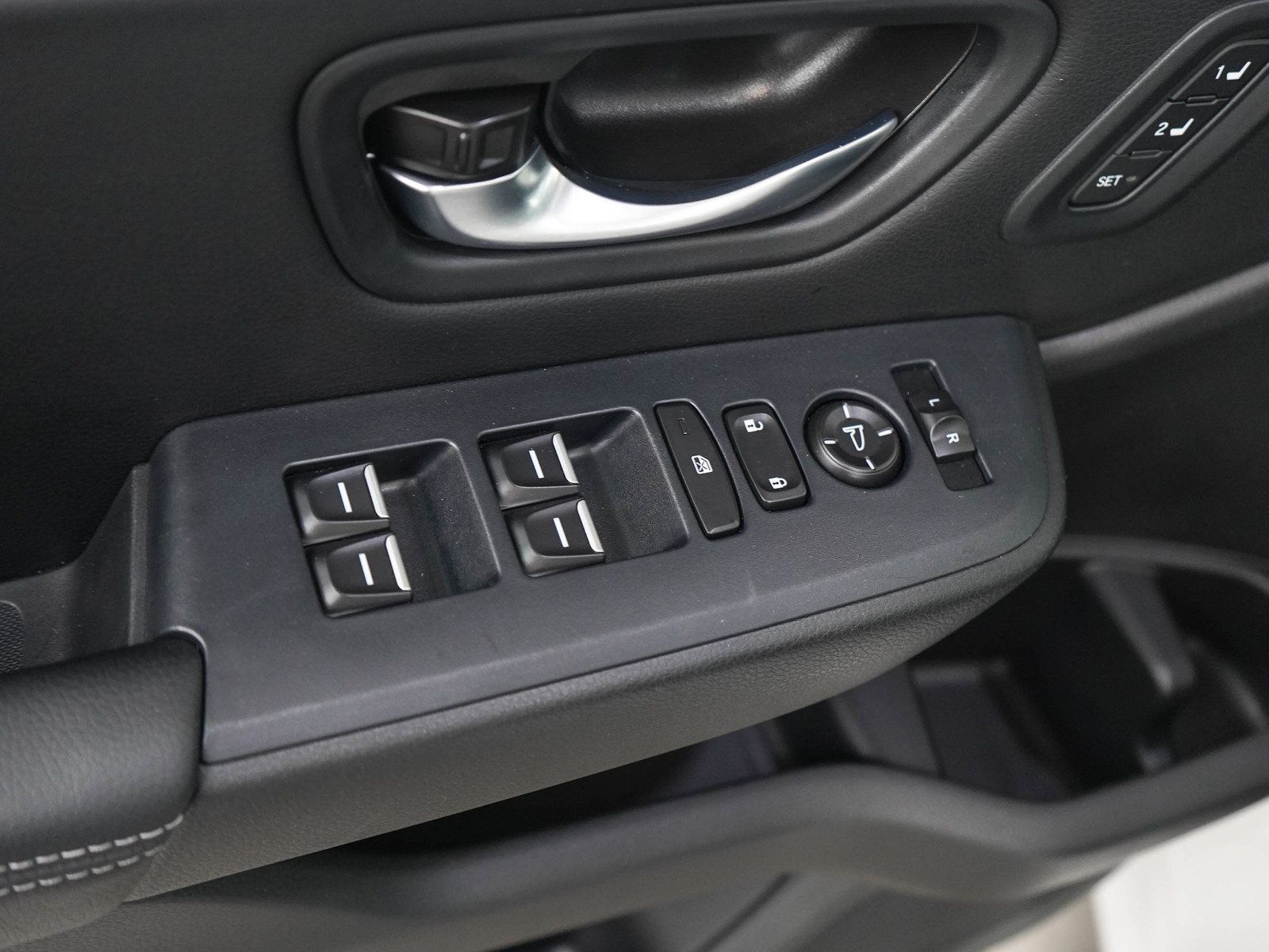 Used 2025 Honda Pilot Touring image 20