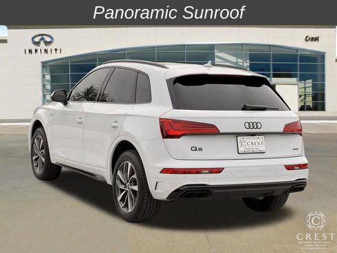 Used 2024 Audi Q5 2.0T Premium w/ Summer of Audi Package AWD/4WD image 7