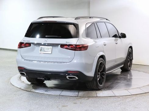 Used 2024 Mercedes-Benz GLS 580 4MATIC image 14