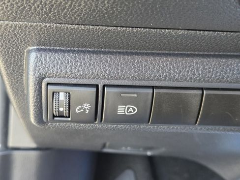 Used 2025 Toyota Corolla LE FWD image 24