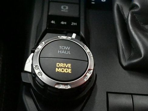 Certified 2025 Toyota 4Runner SR5 image 12