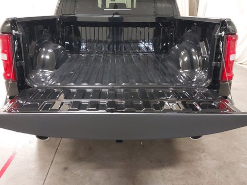 New 2026 RAM 1500 Laramie AWD/4WD image 26