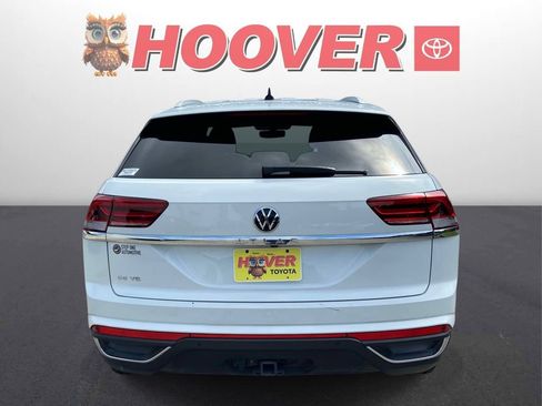 Used 2022 Volkswagen Atlas Cross Sport SE FWD image 8