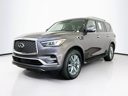 Used 2024 INFINITI QX80 Luxe AWD/4WD image 3