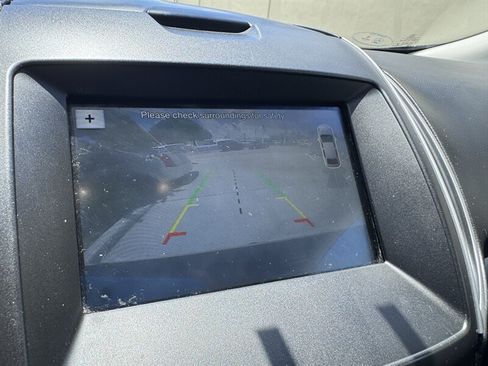 Used 2016 Ford Edge SEL w/ Equipment Group 201A AWD/4WD image 11