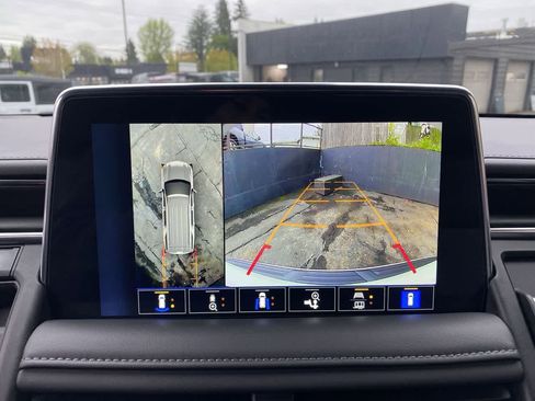 Used 2023 Chevrolet Tahoe LT w/ Luxury Package image 24