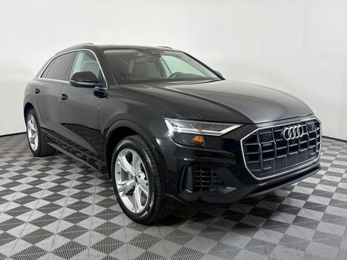 Certified 2022 Audi Q8 Premium Plus image 7