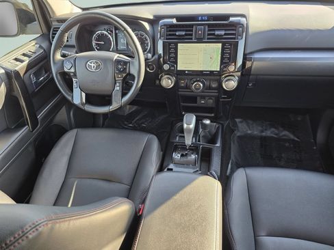 Certified 2024 Toyota 4Runner TRD Off-Road Premium AWD/4WD image 33