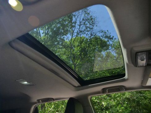 Used 2021 Toyota 4Runner Limited image 42