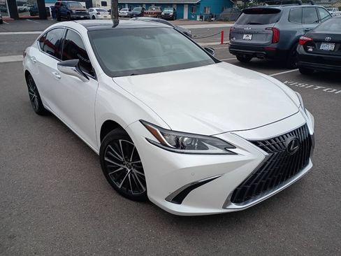 Used 2023 Lexus ES 350 w/ Premium Package FWD image 1