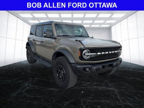 Used 2025 Ford Bronco Badlands AWD/4WD image 7
