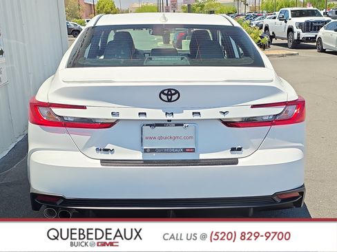 Used 2025 Toyota Camry SE w/ Convenience Package FWD image 6