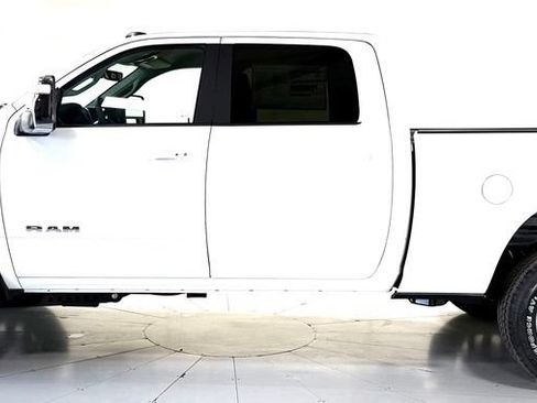 New 2027 RAM 2500 Laramie AWD/4WD image 8