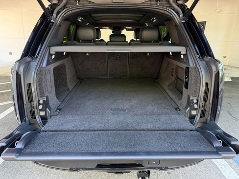 Used 2023 Land Rover Range Rover SE image 35