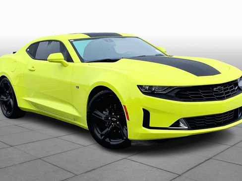 Used 2020 Chevrolet Camaro LT w/ RS Package image 2