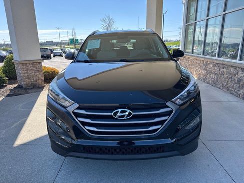 Used 2016 Hyundai Tucson SE w/ Option Group 02 image 3