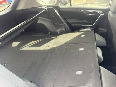Used 2023 Toyota RAV4 XLE image 40