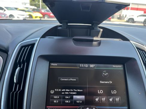 Used 2015 Ford Edge Sport w/ Equipment Group 401A FWD image 21