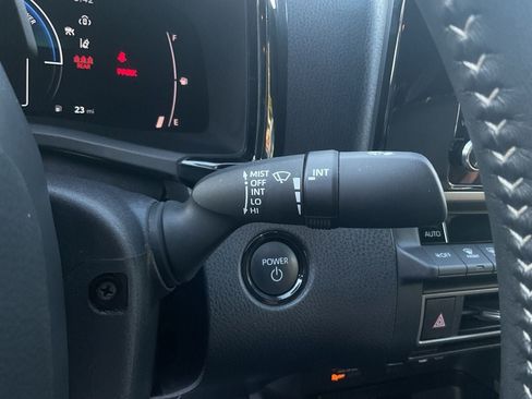 Used 2025 Toyota Camry SE FWD image 34