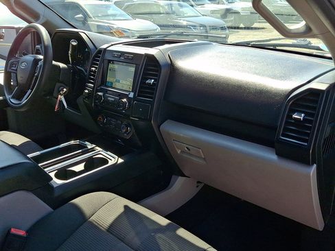Used 2018 Ford F150 XL w/ Equipment Group 101A Mid AWD/4WD image 11