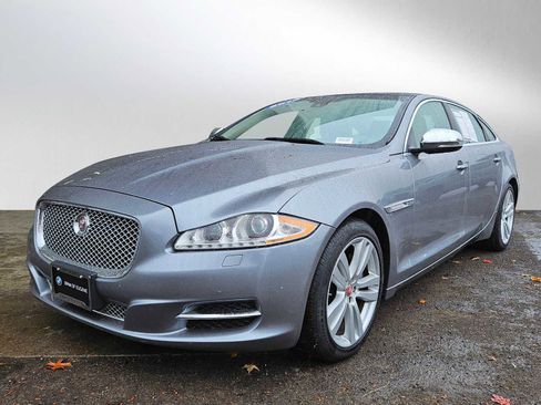 Used 2015 Jaguar XJ L Portfolio image 14
