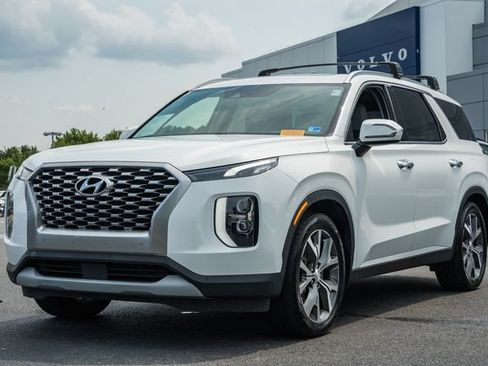 Used 2022 Hyundai Palisade SEL w/ 8P Bench Seat Package AWD/4WD image 3