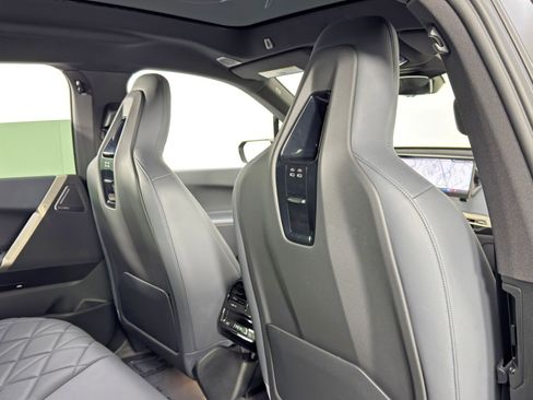 Used 2023 BMW iX M60 w/ Executive Package image 38