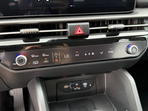 New 2026 Kia Sportage EX w/ EX Panorama Roof Package image 25