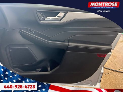 Used 2024 Ford Escape Platinum AWD/4WD image 30