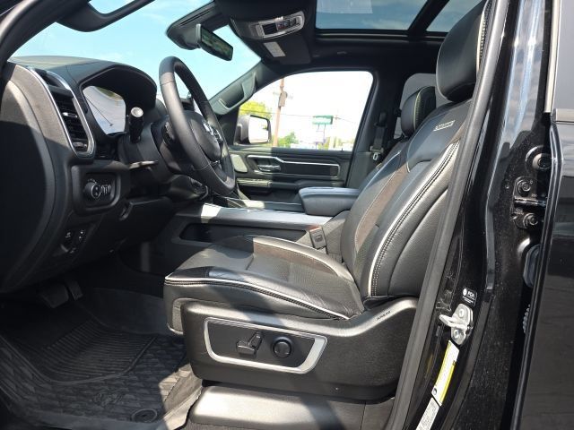 Used 2025 RAM 1500 Laramie w/ Night Edition AWD/4WD image 16