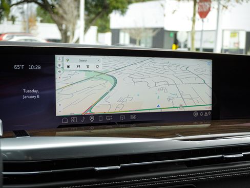 Used 2025 Cadillac Escalade Sport Platinum w/ LPO, ONYX Package image 24