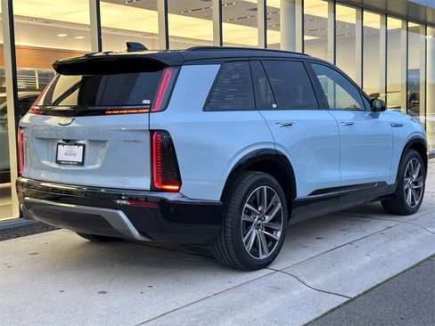 New 2026 Cadillac Vistiq Sport image 5